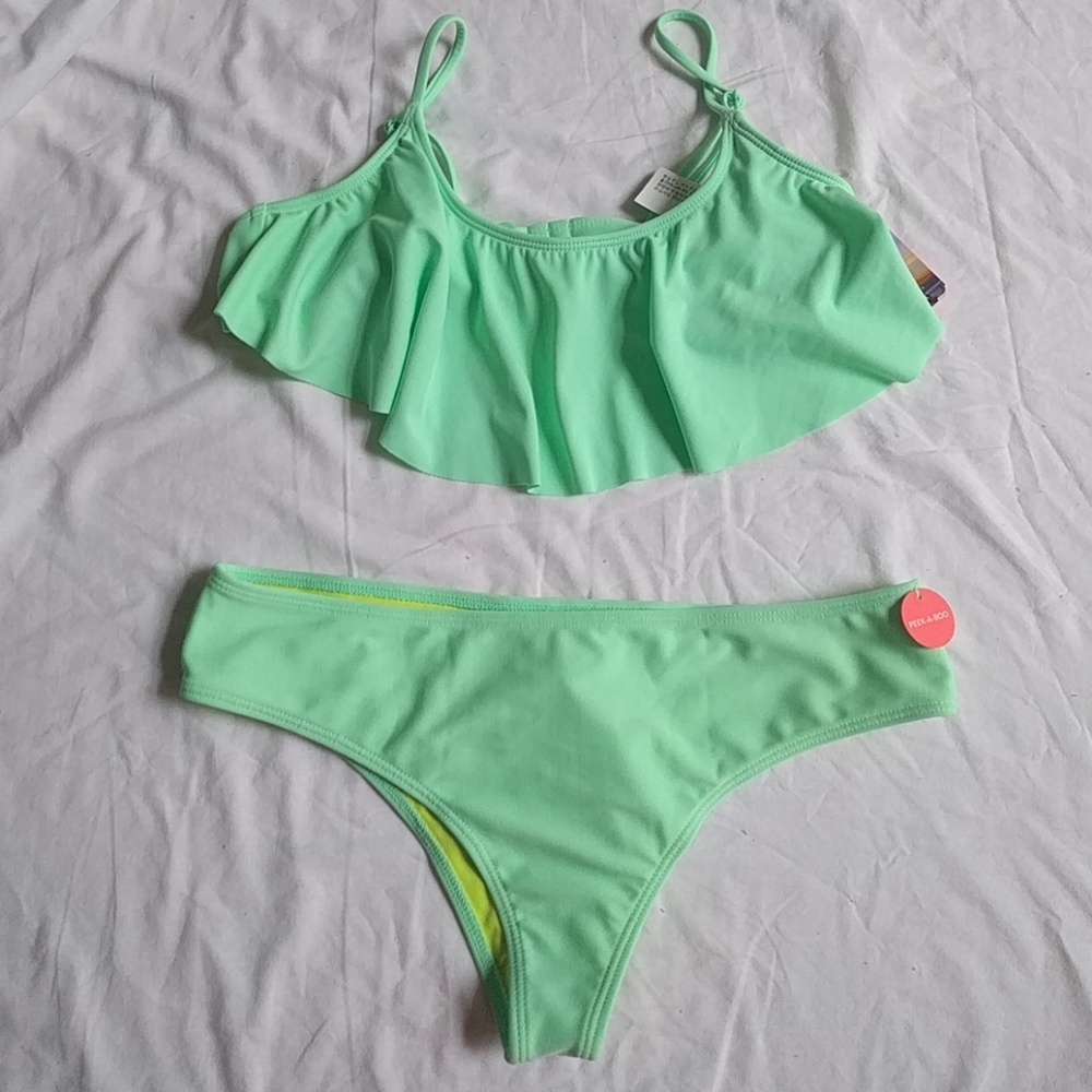 ✨3/$15✨ NWT Mint Flounce Bikini Set